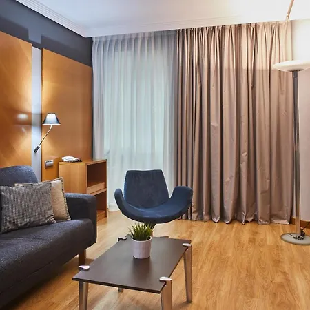 Отель Silken Juan De Austria Вальядолид