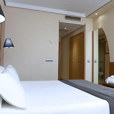 Silken Juan De Austria 4*