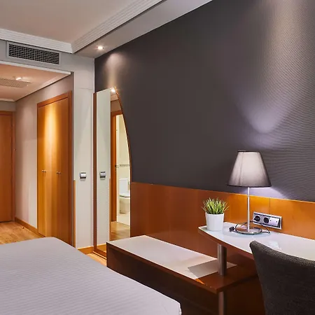 Отель Silken Juan De Austria Вальядолид